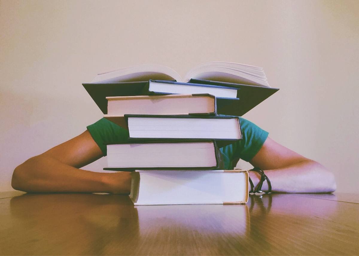 marketing scholarships